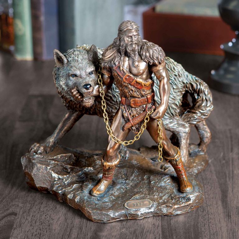 Tyr oder Teut, der mythologische Gott der Gerechtigkeit mit dem Fenris Wolf, der seinen Arm abbeißt.